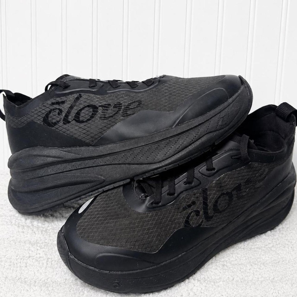 Clove Alto Women's All Black Nursing Sneakers - Picture 2 of 8